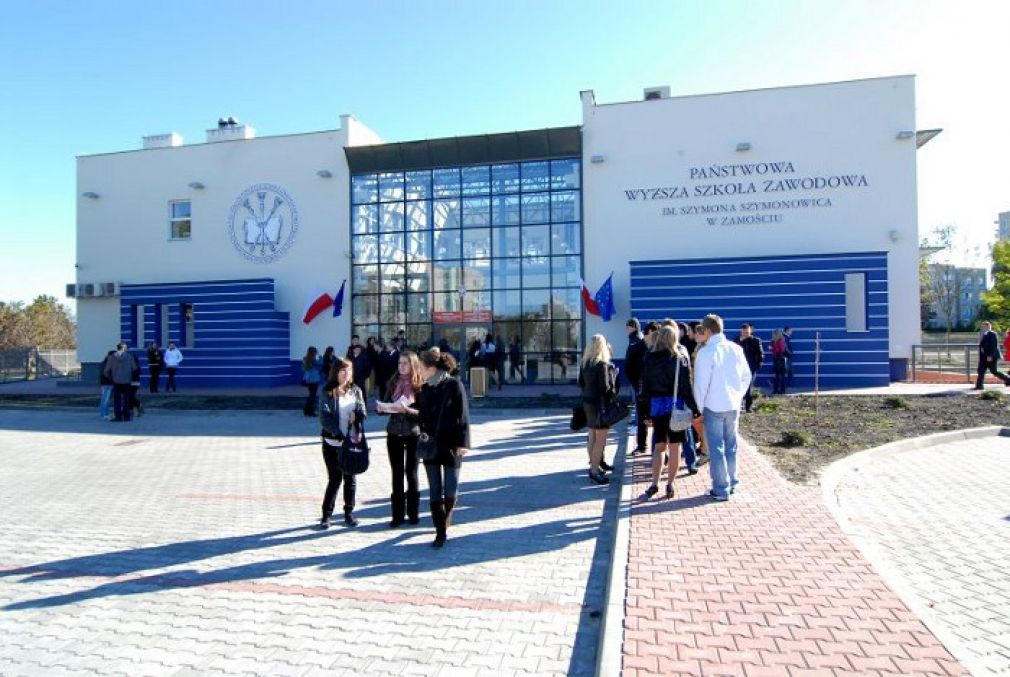Zajęcia odbędą się w budynku Instytutu Matematyki i Technologii Innowacyjnych PWSZ w Zamościu, ul. Zamoyskiego 64, foto: archiwum, materiał nadesłany