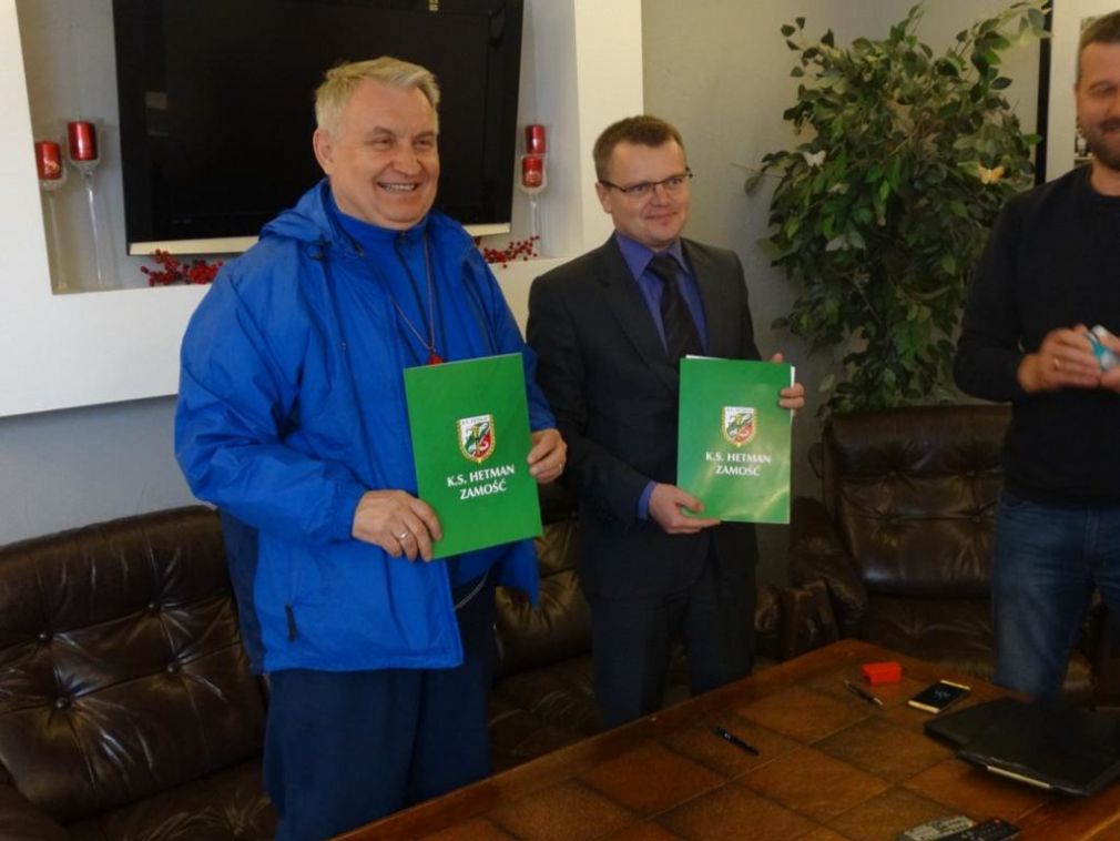 Nowy szkoleniowiec podpisał kontrakt z zamojskim klubem do 30 czerwca 2019 roku,  foto: http://kshetman.zamosc.pl