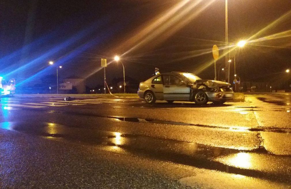 Do groźnego wypadku doszło we wtorek wieczorek na przejściu dla pieszych przy ulicy Dzieci Zamojszczyzny, foto: materiał redakcyjny