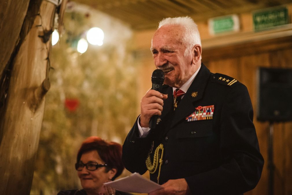 Pułkownik Mieczysław Skiba wita gości, foto: materiał nadesłany