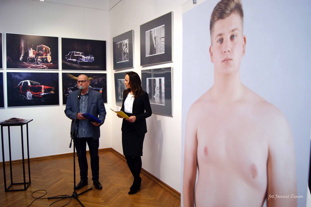 Wernisaż wystawy odbył się w ostatni piątek w siedzibie zamojskiej BWA, fot. Janusz Zimon (materiał nadesłany)