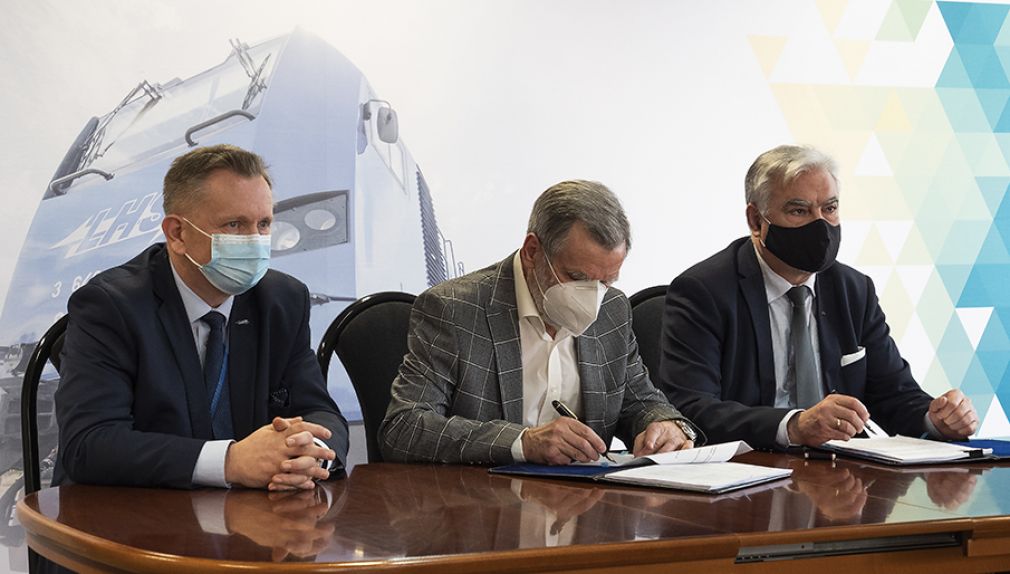 Podpisanie umowy LHS z KOMBUD S.A. foto: materiał nadesłany