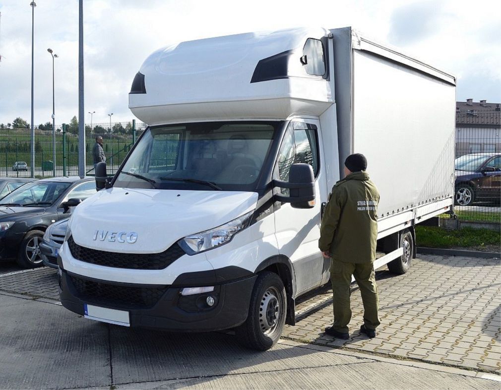 Iveco z 2016 roku zostało wcześniej skradzione na terytorium Polski, foto: Nadbużański Oddział Straż Granicznej