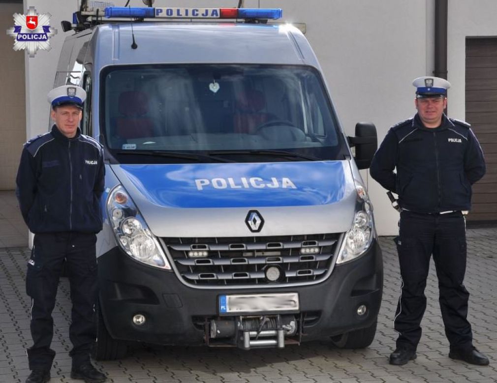Policjanci uratowali mężczyznę, foto: Policja