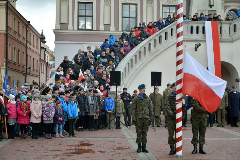 Uroczystości odbyły się tradycyjnie na płycie Rynku Wielkiego, foto: Paweł Nowak