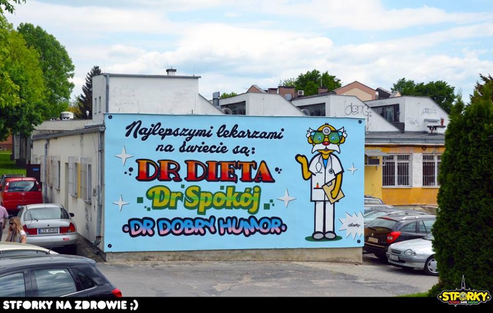 Ciekawe graffity powstało na jednym z budynków "Starego Szpitala" w Zamościu, foto: Stforky 