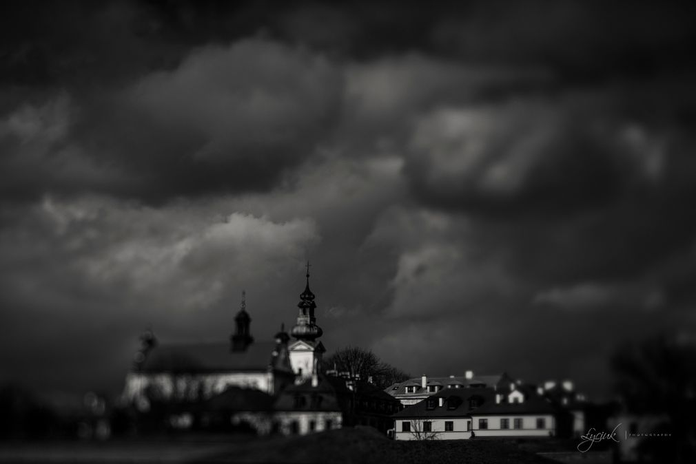 Teren w sąsiedztwie Poczty Polskiej przy ul. Kościuszki w Zamościu ma być zagospodarowany, fot. Szymon Łyciuk (zdjęcie poglądowe)