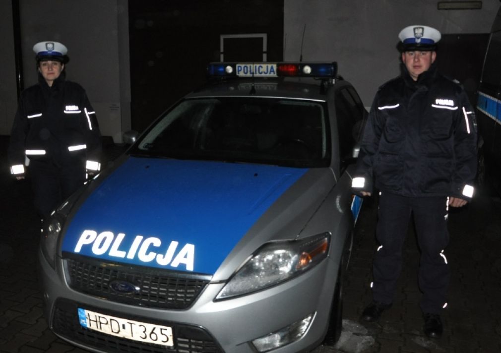 Sierżant sztabowy Rafał Gardias i starsza posterunkowa Aneta Brzykcy, foto: Policja