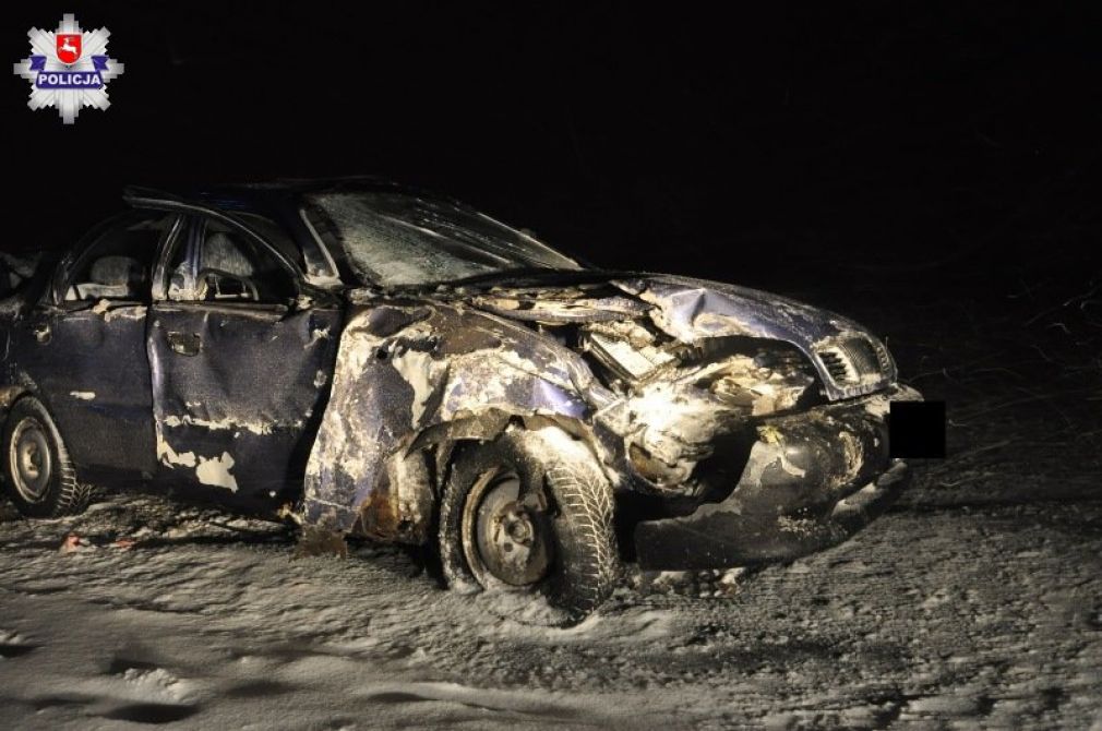 Zderzenie osobówki i dwóch ciężarówek, foto: Policja