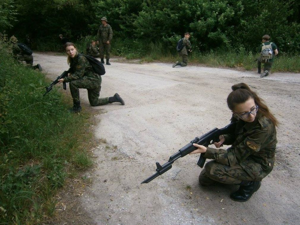 Uczniowie szkolili się w zakresie działania na polu walki, foto: materiał nadesłany