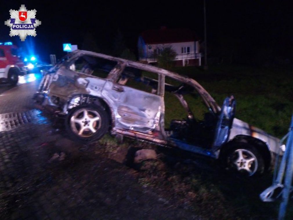 Po zderzeniu oblał auto benzyną i podpalił. Powodem była kłótnia